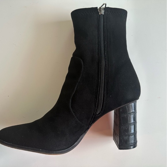 Dolce Vita Black Suede boots - Picture 2 of 8